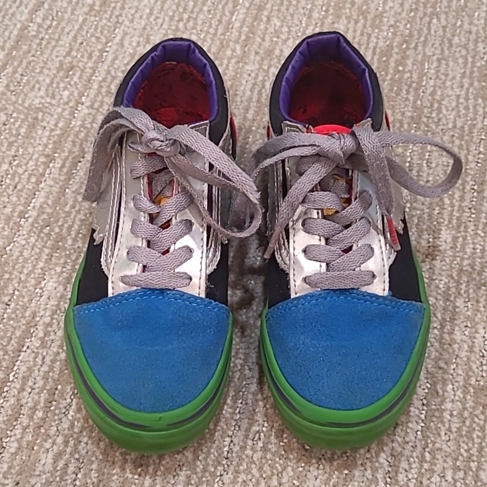 Marvel Vans - Picture 3 of 16